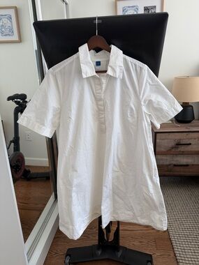 Old Navy White Short-Sleeve Shirt Dress